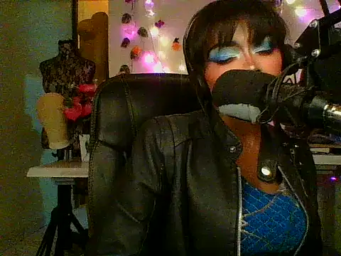 Anaconda2350's Live XXX Chat