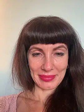 LadyLuxLover's Live XXX Chat