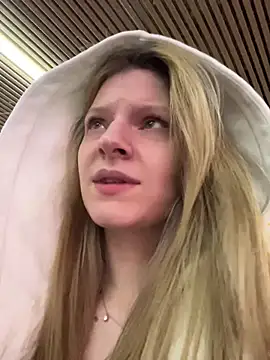 MaryHiggins élő XXX-chatje