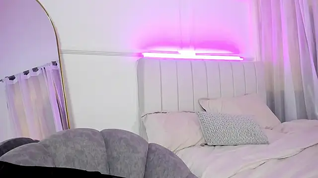 ada_belucciのライブXXXチャット