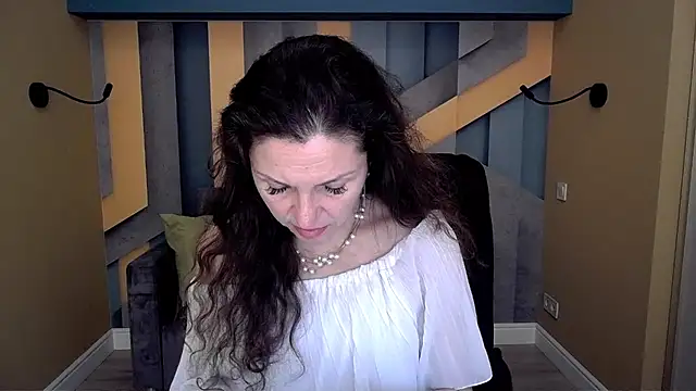 Sembang XXX Secara Langsung EllaLong