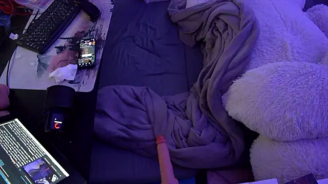 Chatroom XXX en direct de CeriseLapine