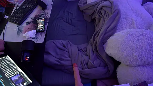 CeriseLapine live XXX chat