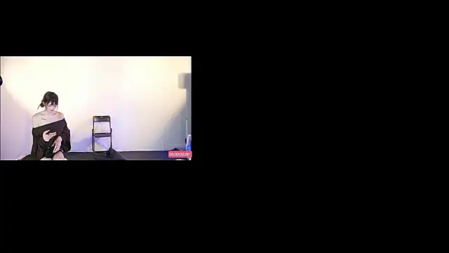 MHe-002's Live XXX Chat