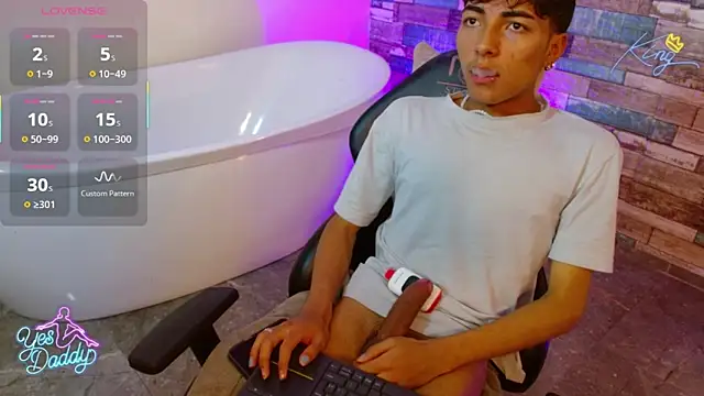 Živý XXX chat osamu_tay