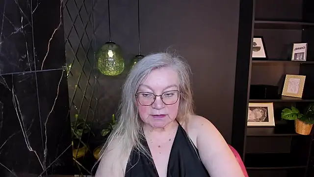 NataliMellow's Live XXX Chat