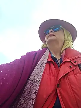 Hot-Muci's Webcam Show