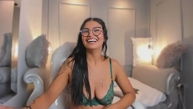 MiaSmit_'s Live XXX Chat