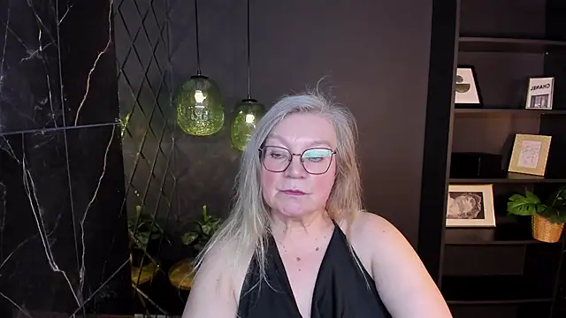 NataliMellow's Live XXX Chat