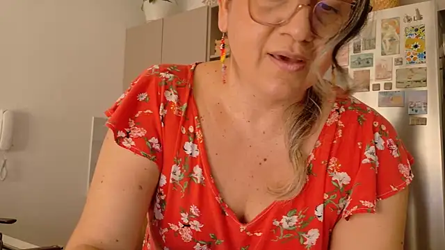 دردشة AVRAKEHDABRA الجنسية المباشرة