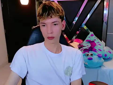 Czat XXX na żywo – Liam_Green1