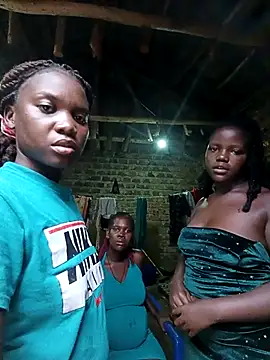 holygrail001 লাইভ XXX চ্যাট