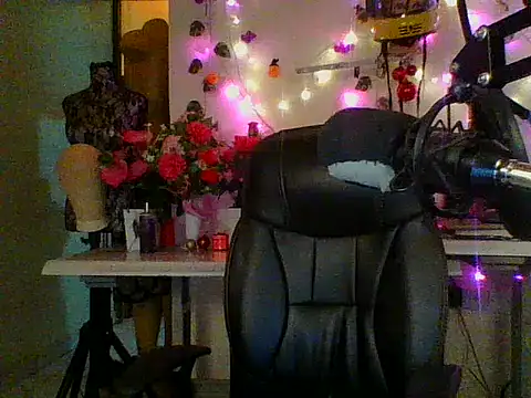 Anaconda2350n Live XXX chat