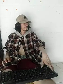 دردشة sk8-boy الجنسية المباشرة