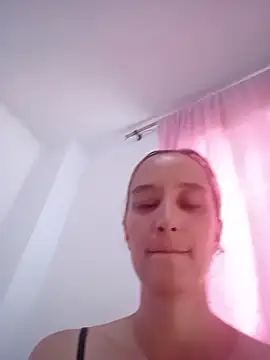 Aurabloom_1 Live XXX-chat