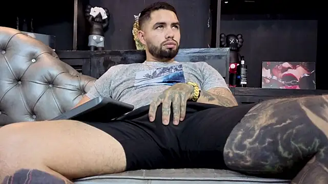 matteosantosのライブXXXチャット