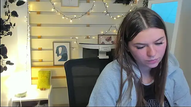 Chatroom XXX en direct de Josephine_Kiss