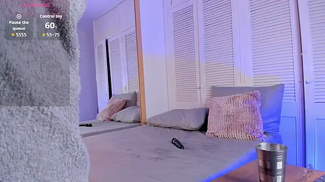 ALICESANDOVALのライブXXXチャット