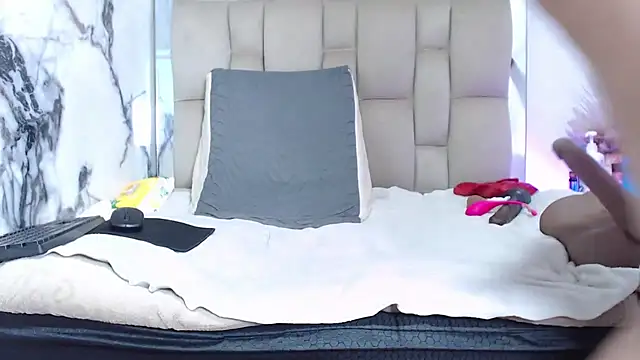 Rachele_x Chat XXX in diretta