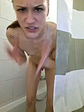 SlimBellaa live XXX chat