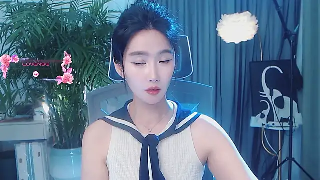 feifei-love Show in webcam