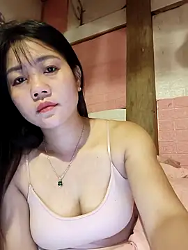 Ngocmai_lazdy Chat XXX in diretta