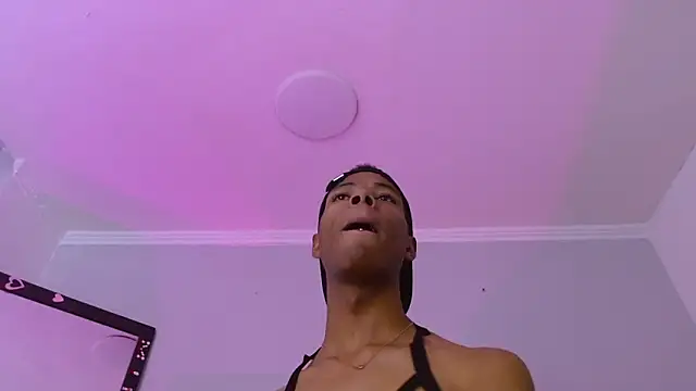 Вебкам-шоу Santiago_Ortiz_