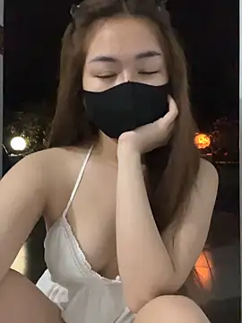 XXX chat uživo modela BabyThree_