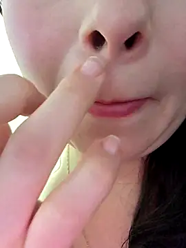 Sembang XXX Secara Langsung NeredaXxx