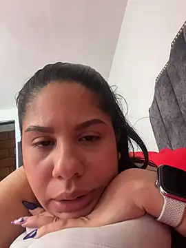 XXX chat uživo modela downsonMia