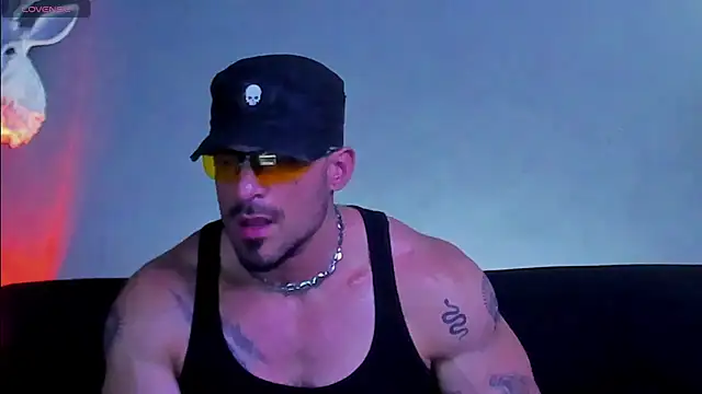 Chat +18 de dennis_cox1 ao vivo