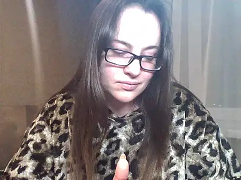 karina160000 Adlı Modelin Canlı XXX Sohbeti