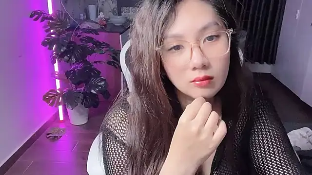 XXX chat uživo modela Ni-Ni_2K