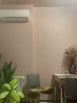 XXX chat uživo modela Flossy_Vettie