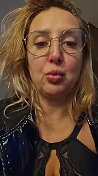 MariaRichi_ Adlı Modelin Canlı XXX Sohbeti