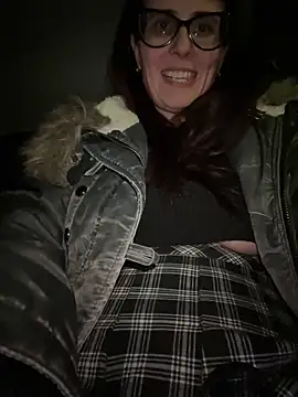 NataKitten Adlı Modelin Canlı XXX Sohbeti