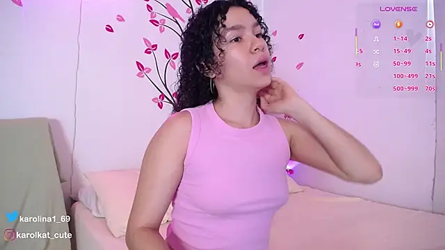 Karolina_1 Chat XXX live