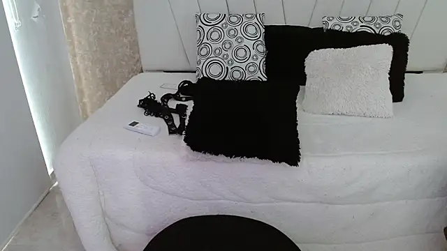 AliceSmity_ – Live XXX-chat