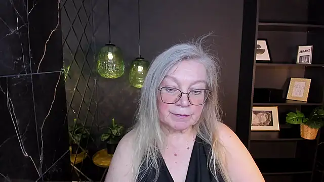 NataliMellow Chat XXX in diretta