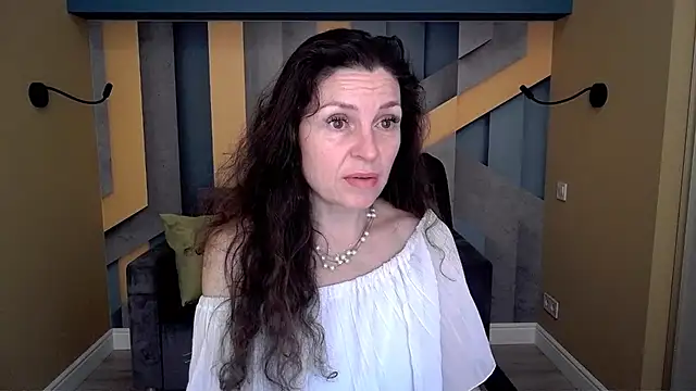 XXX chat uživo modela EllaLong