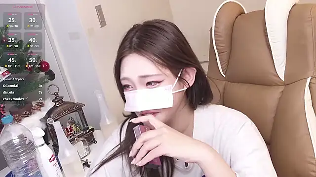 Milk_Sola Chat XXX in diretta