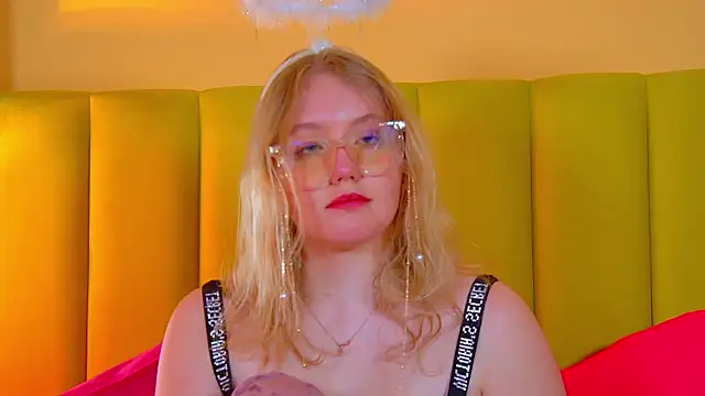 EmilyEvanse élő XXX-chatje