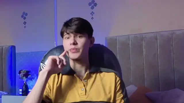 دردشة Derek_Sinn الجنسية المباشرة