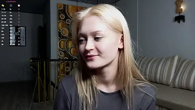 TaraBomstad Chat XXX in diretta