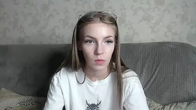 HitGyrl élő XXX-chatje