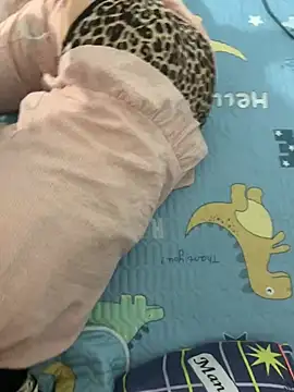 Lyly101202 webcam show