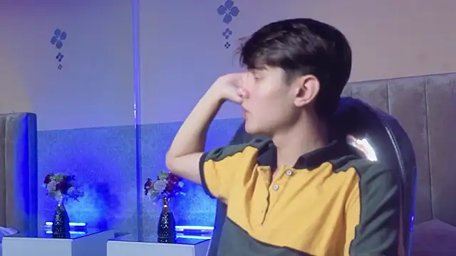 Chat XXX Live Derek_Sinn