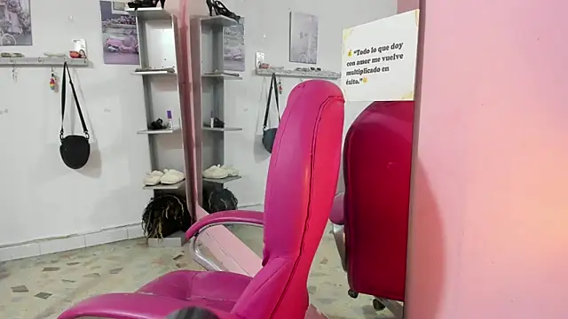 CAMILA--REYのライブXXXチャット