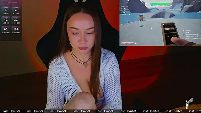 Emili1- live XXX chat