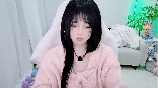 Chat +18 de Evangelin-e ao vivo